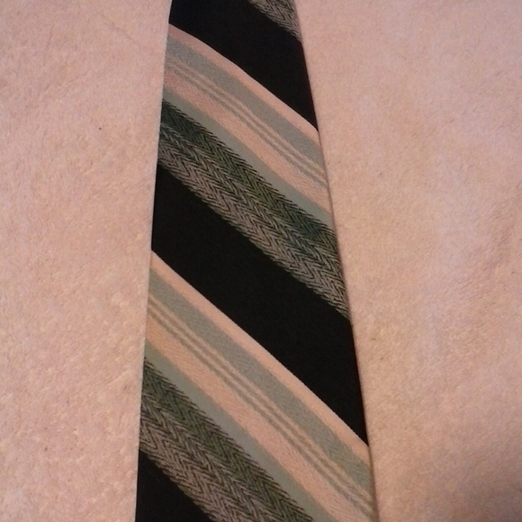 Men's Velducci Green/Black Striped Clip On Tie - Picture 1 of 4